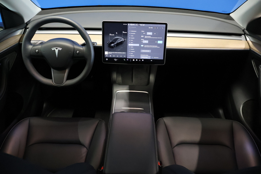 Tesla Model Y vaihtoauto