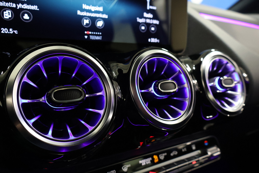 Mercedes-Benz EQA vaihtoauto