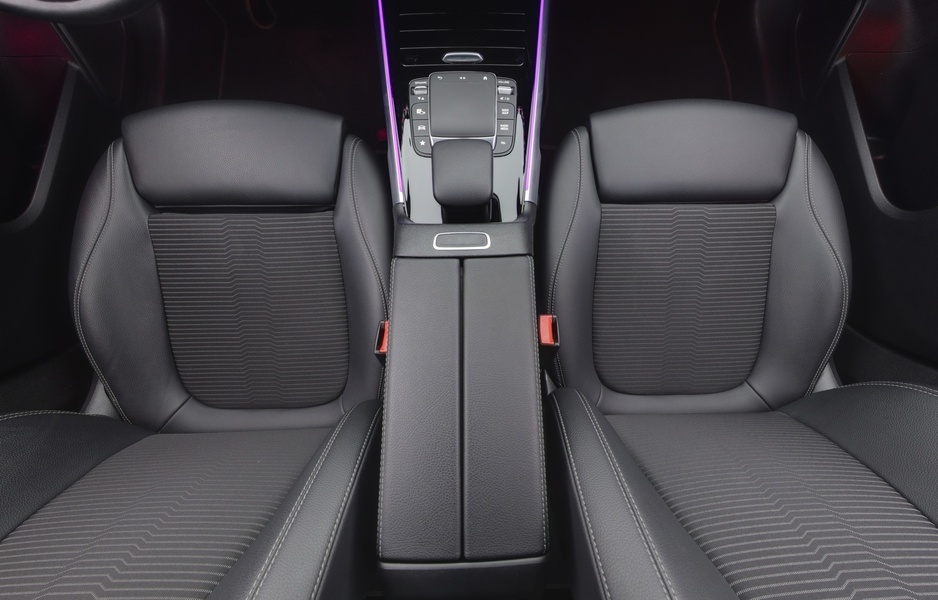 Mercedes-Benz EQB vaihtoauto