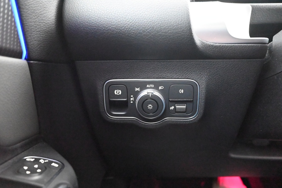 Mercedes-Benz EQB vaihtoauto