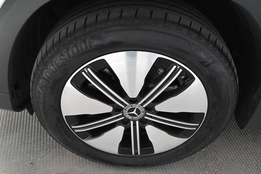 Mercedes-Benz EQB vaihtoauto
