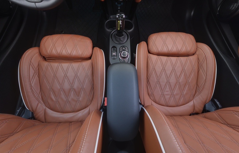 Mini Hatchback vaihtoauto