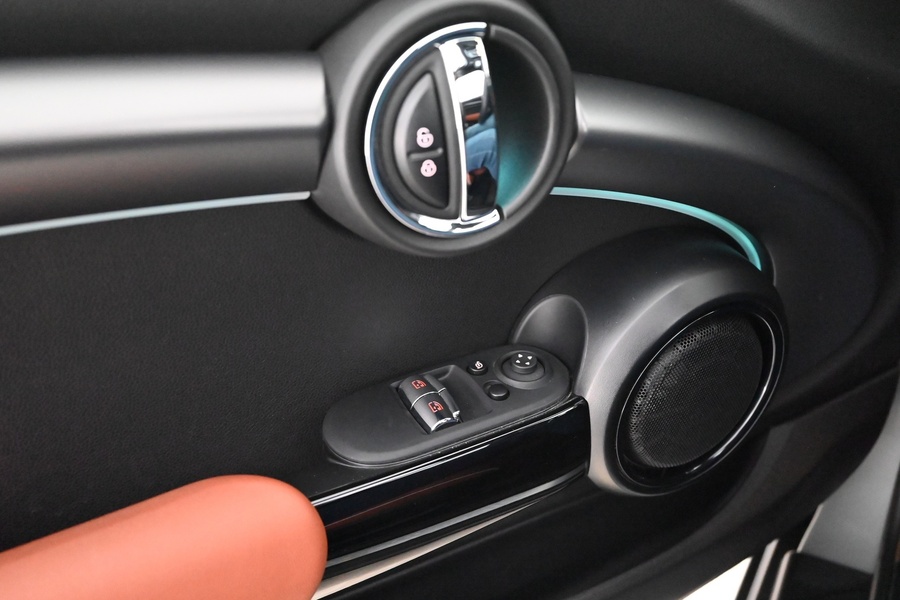 Mini Hatchback vaihtoauto