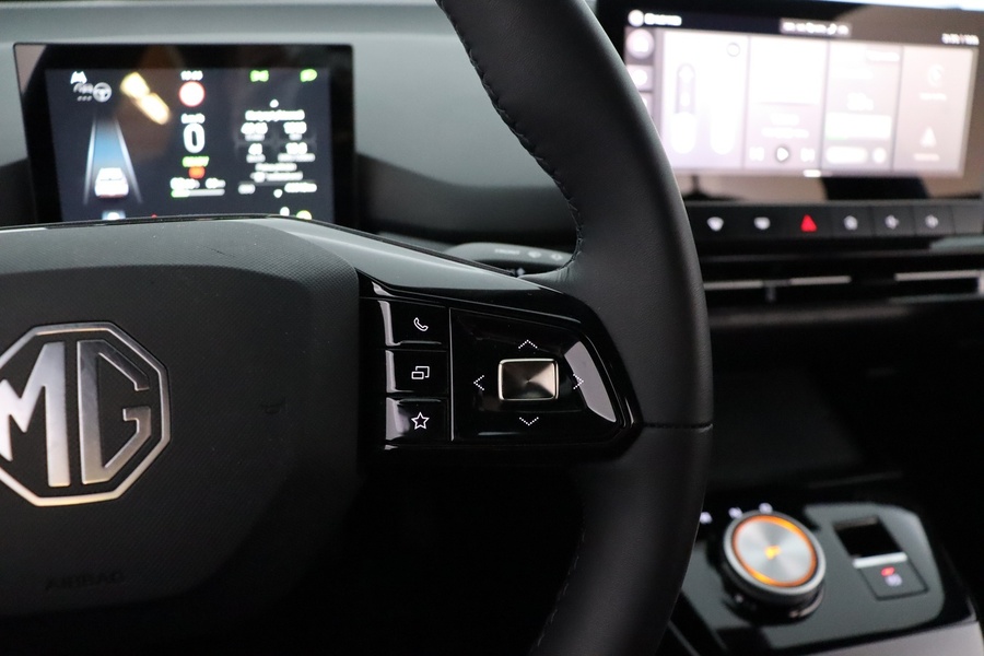 MG MG4 vaihtoauto