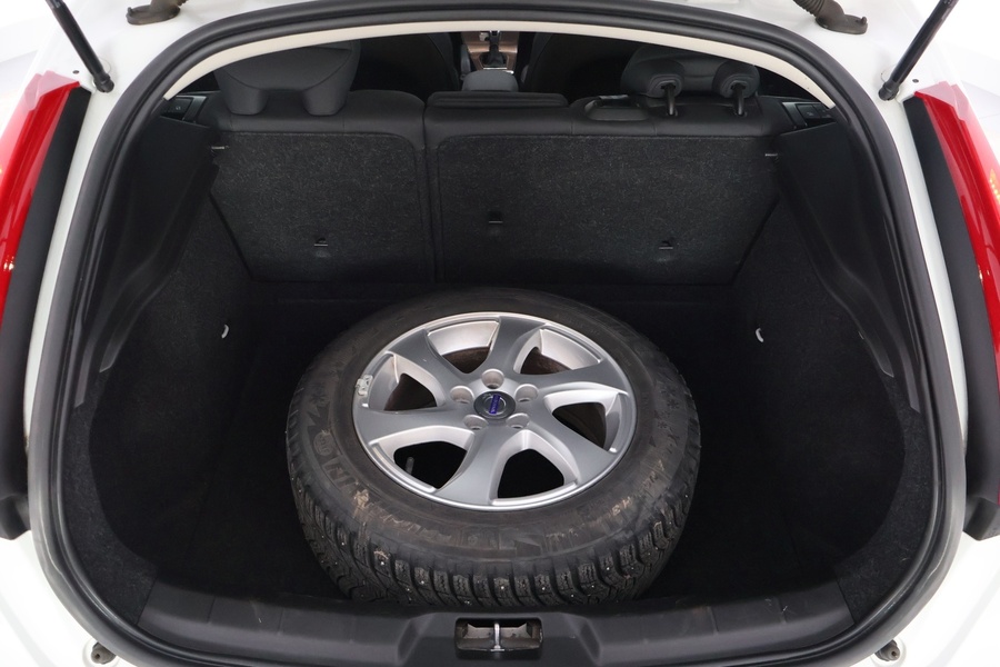 Volvo V40 Cross Country vaihtoauto