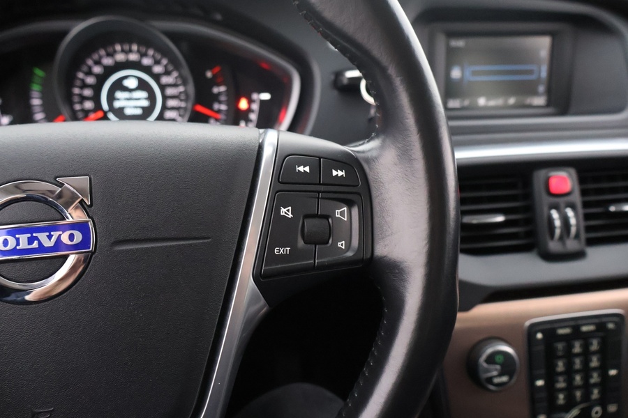 Volvo V40 Cross Country vaihtoauto