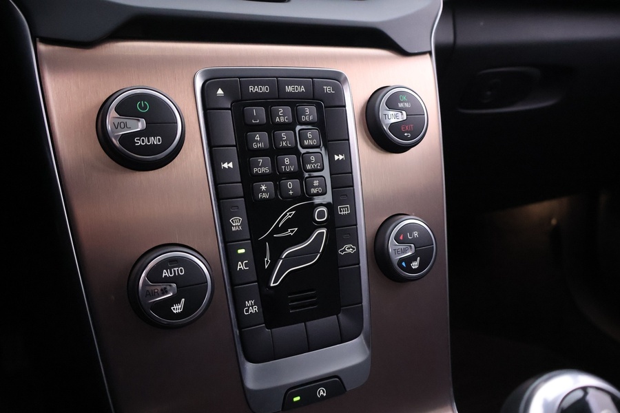 Volvo V40 Cross Country vaihtoauto