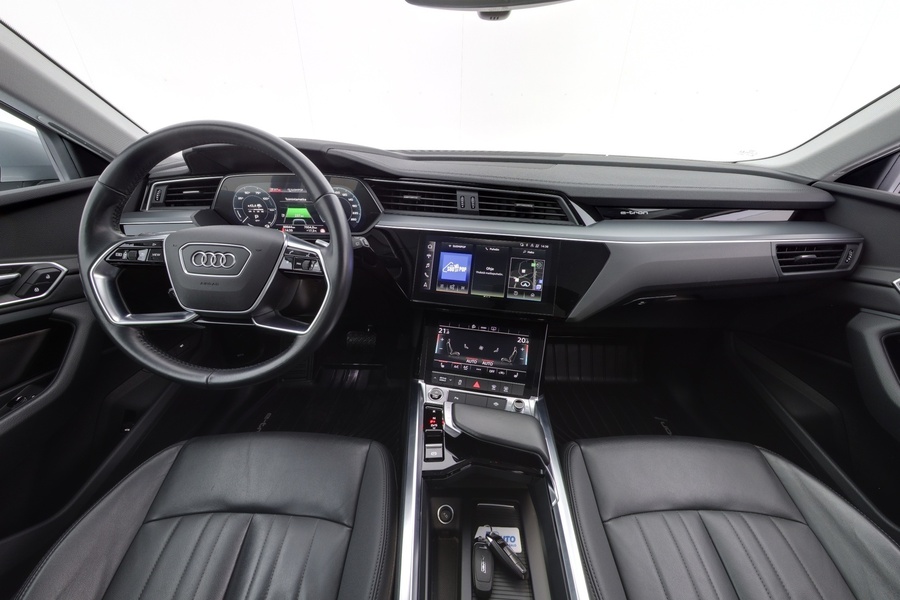 Audi e-tron vaihtoauto