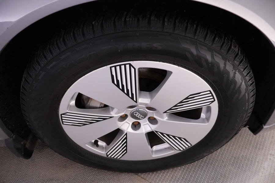 Audi e-tron vaihtoauto