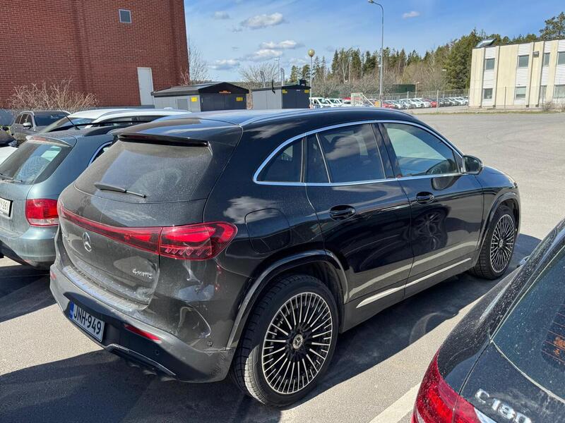 Mercedes-Benz EQA vaihtoauto