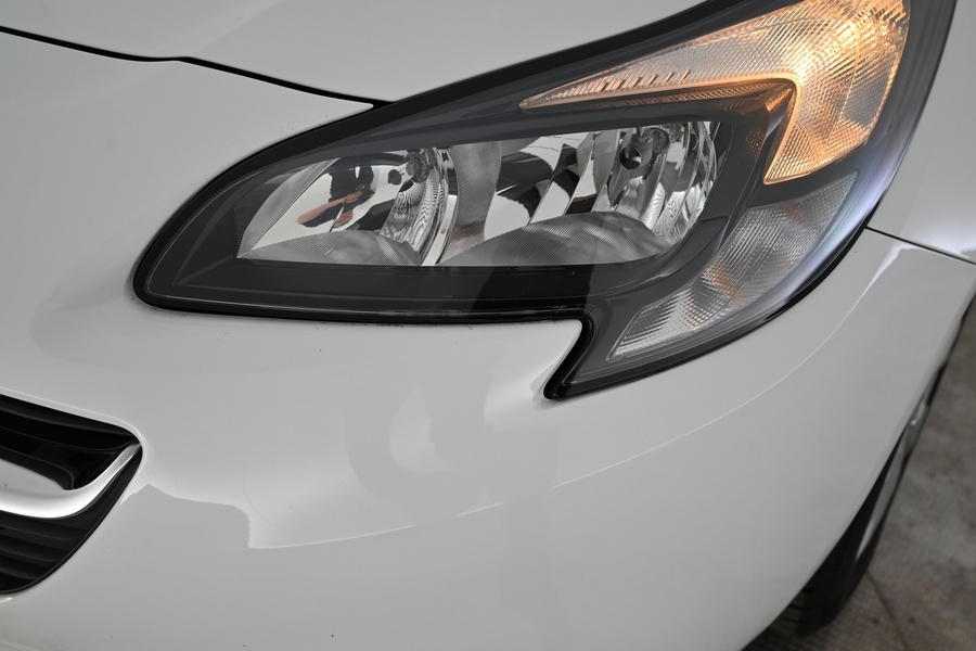Opel Corsa vaihtoauto