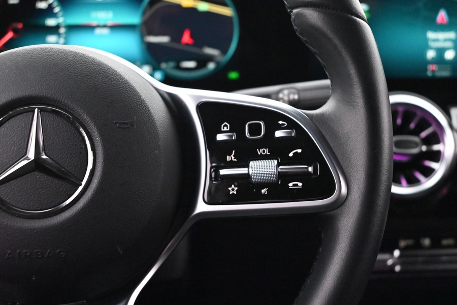 Mercedes-Benz EQA vaihtoauto