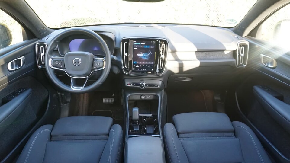 Volvo C40 vaihtoauto