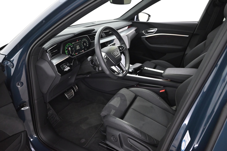 Audi Q8 e-tron vaihtoauto