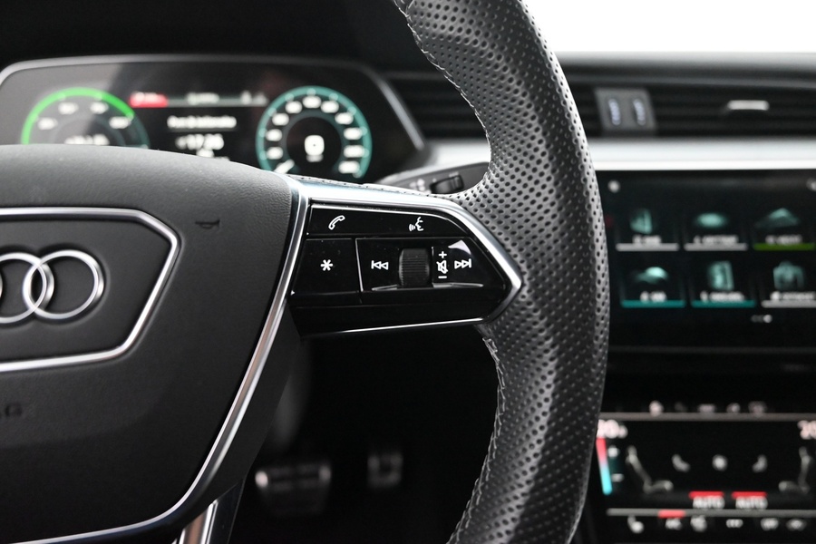 Audi Q8 e-tron vaihtoauto