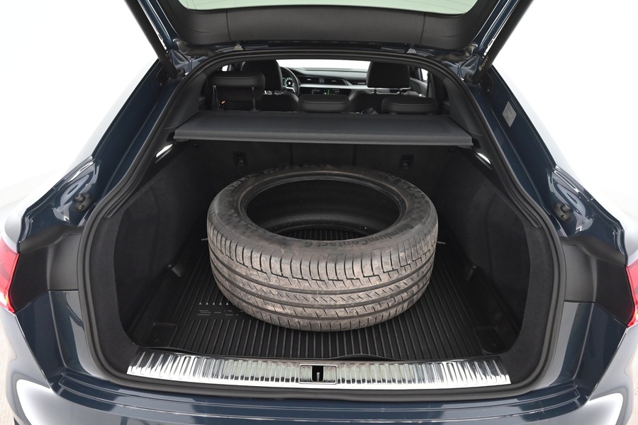 Audi Q8 e-tron vaihtoauto