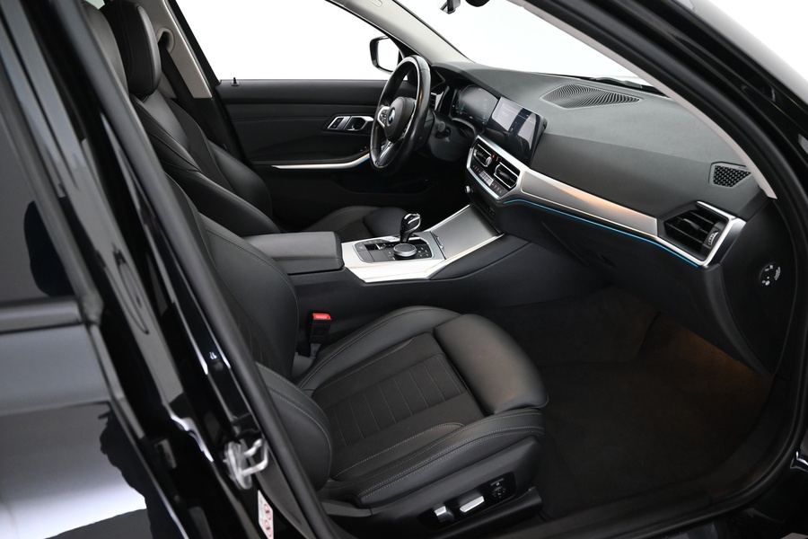 BMW 330 vaihtoauto