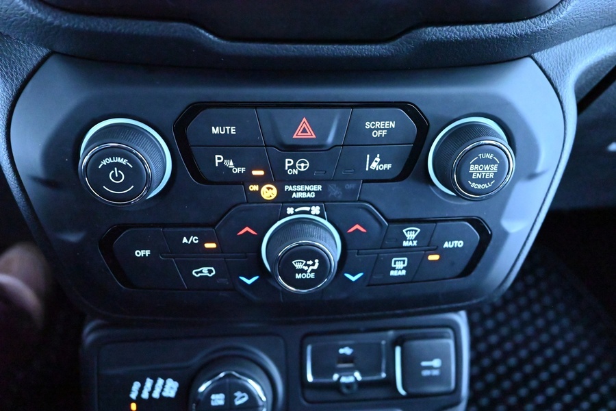 Jeep Renegade vaihtoauto