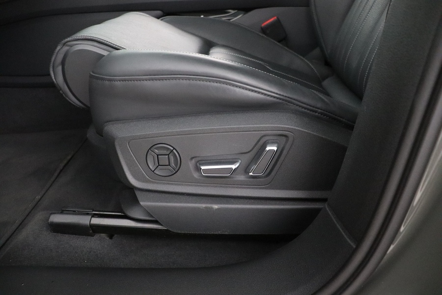 Audi Q8 e-tron vaihtoauto