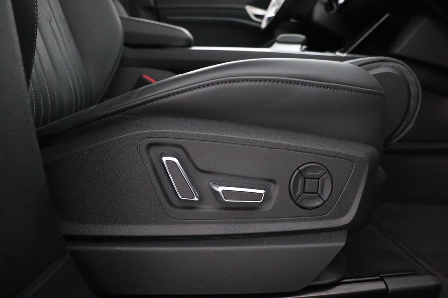 Audi Q8 e-tron vaihtoauto