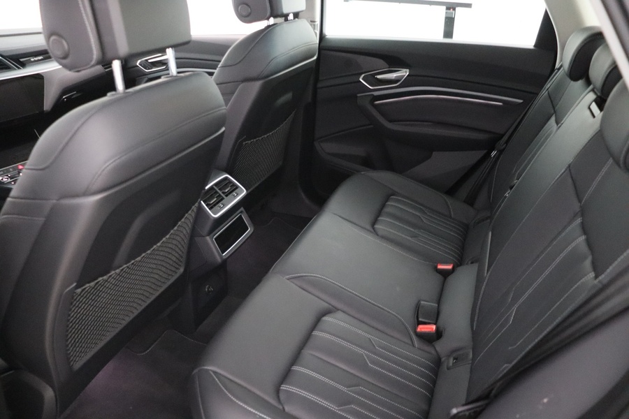 Audi Q8 e-tron vaihtoauto