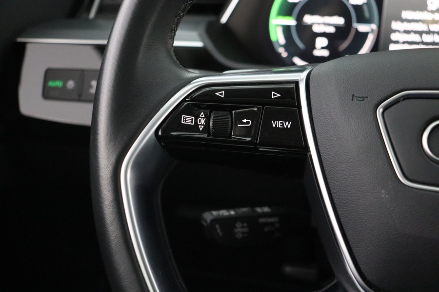 Audi Q8 e-tron vaihtoauto