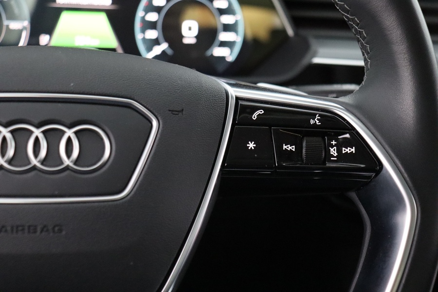 Audi Q8 e-tron vaihtoauto