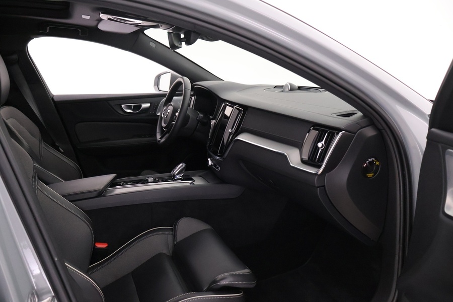 Volvo V60 Cross Country vaihtoauto