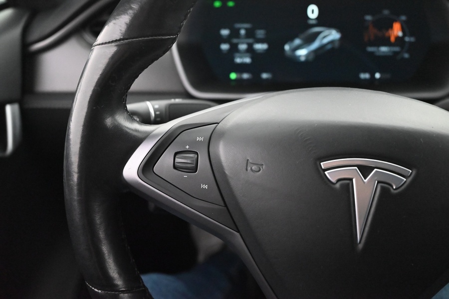 Tesla Model S vaihtoauto