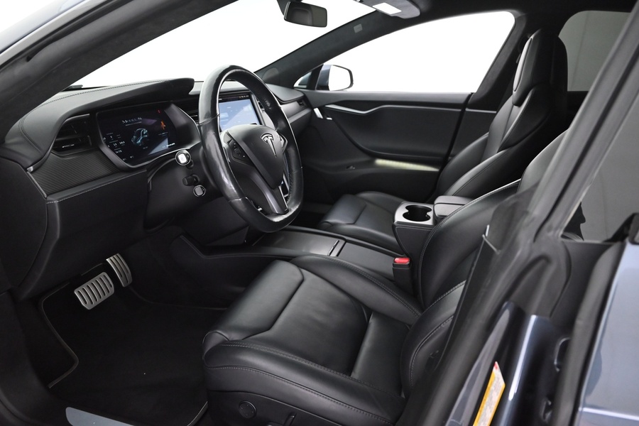 Tesla Model S vaihtoauto