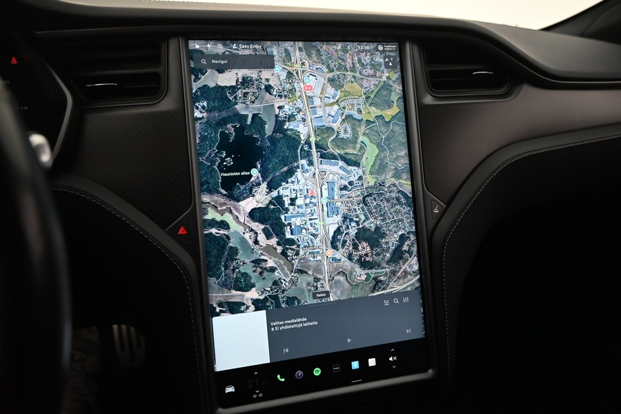 Tesla Model S vaihtoauto