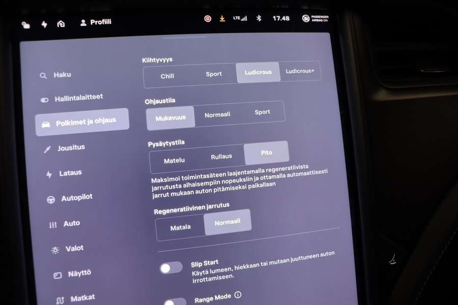 Tesla Model S vaihtoauto