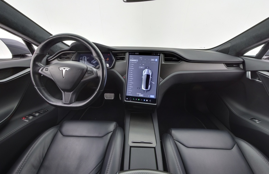 Tesla Model S vaihtoauto