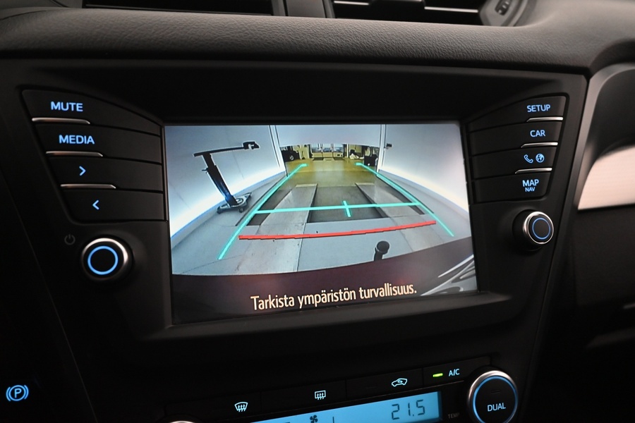 Toyota Avensis vaihtoauto