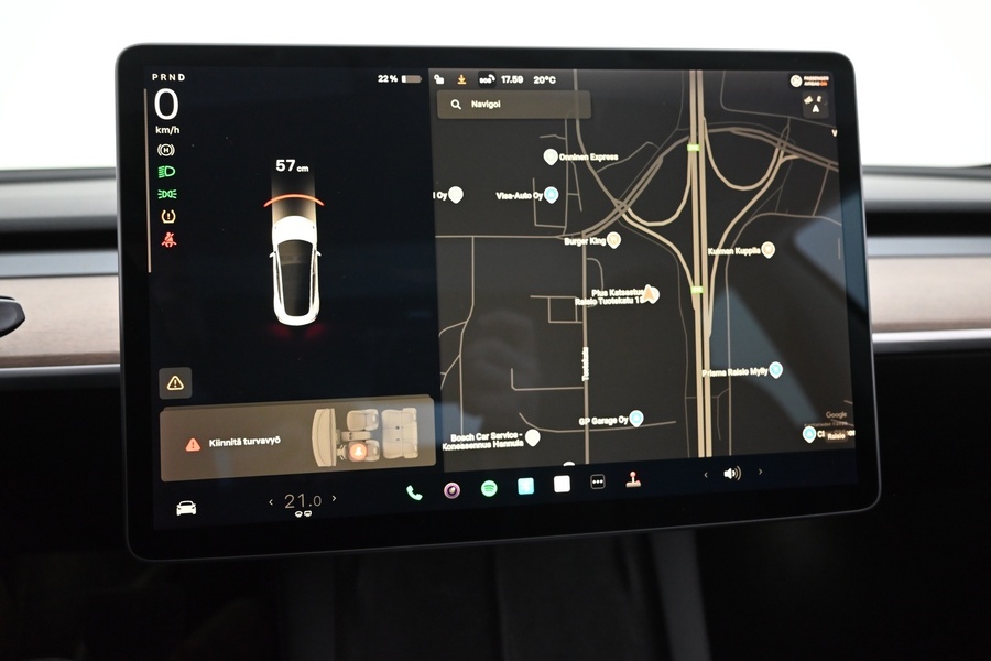 Tesla Model 3 vaihtoauto