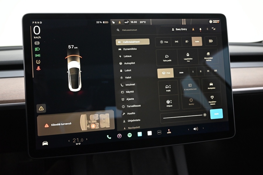 Tesla Model 3 vaihtoauto