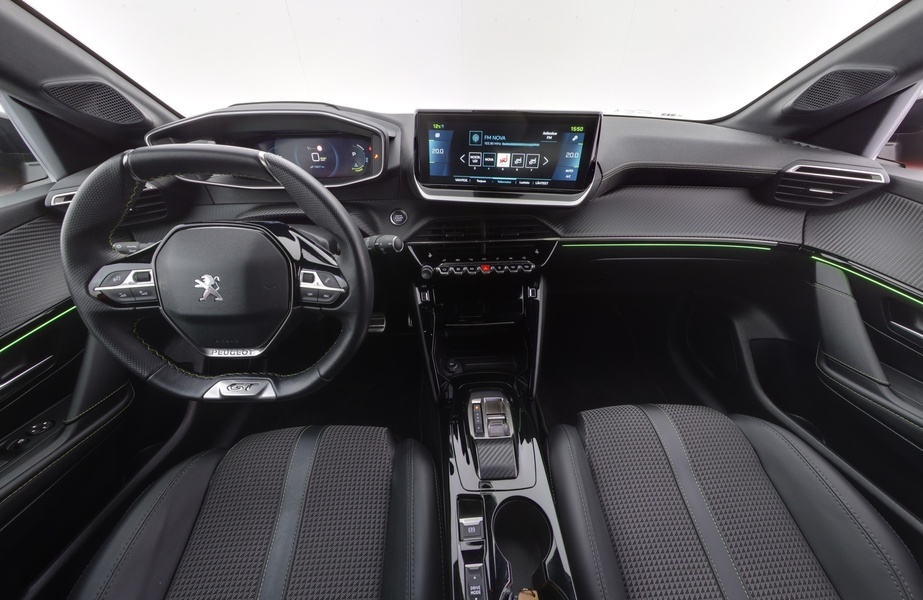 Peugeot e-208 vaihtoauto