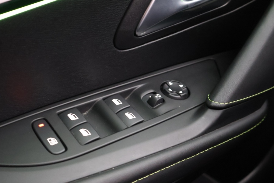 Peugeot e-208 vaihtoauto