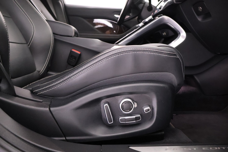 Jaguar I-PACE vaihtoauto