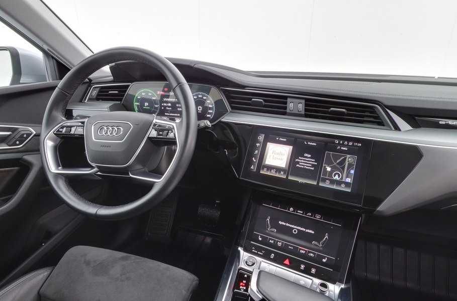 Audi e-tron vaihtoauto