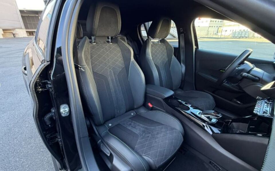 Peugeot e-208 vaihtoauto