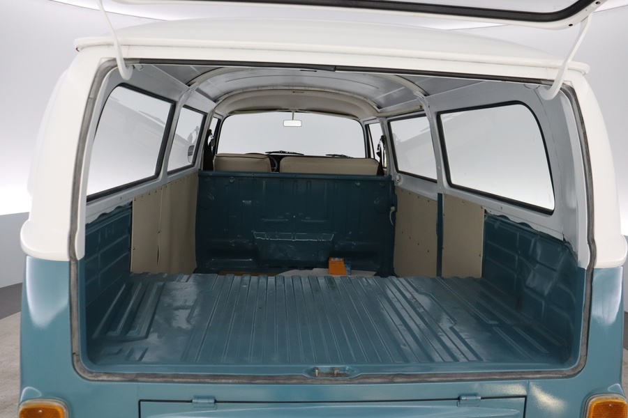 Volkswagen Kleinbus vaihtoauto