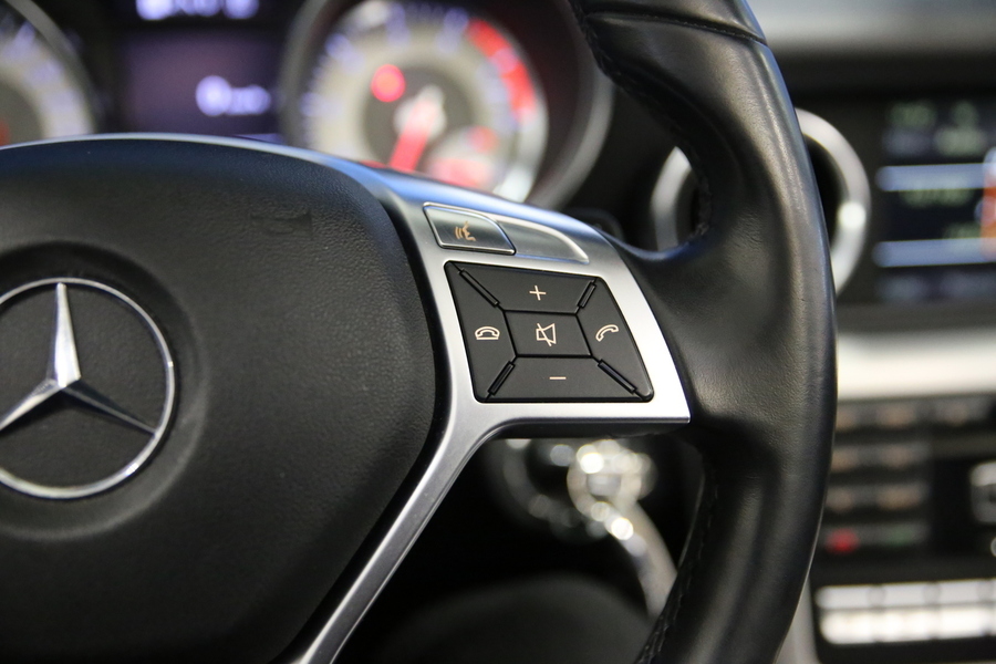 Mercedes-Benz SLK vaihtoauto