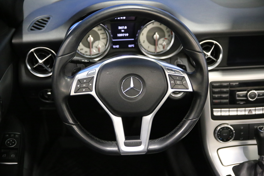 Mercedes-Benz SLK vaihtoauto