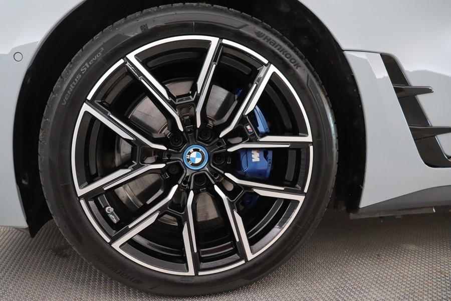 BMW i4 M50 vaihtoauto