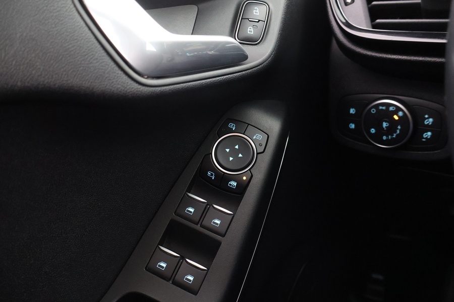 Ford Fiesta vaihtoauto