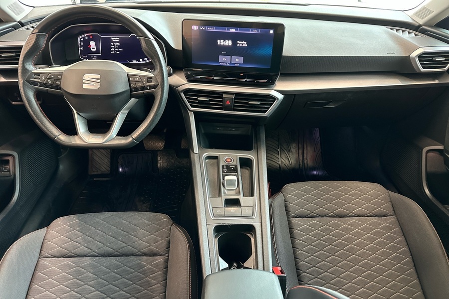SEAT Leon Sportstourer vaihtoauto