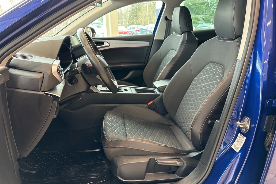 SEAT Leon Sportstourer vaihtoauto