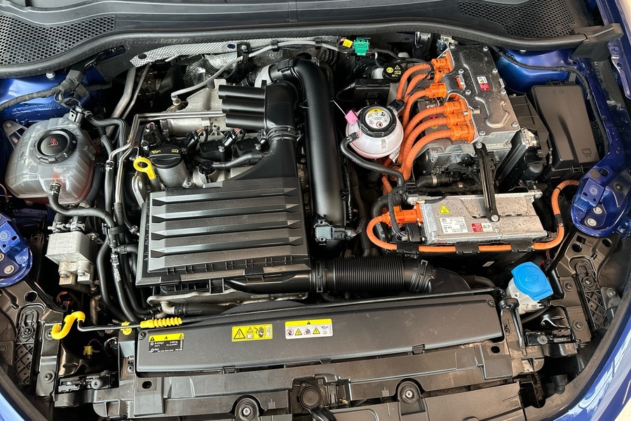 SEAT Leon Sportstourer vaihtoauto