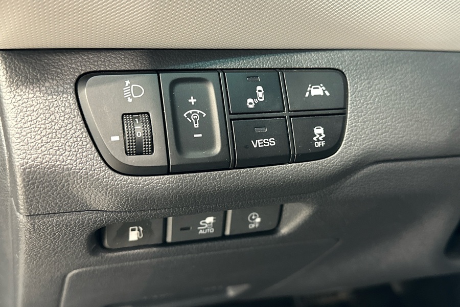 Hyundai IONIQ plug-in vaihtoauto